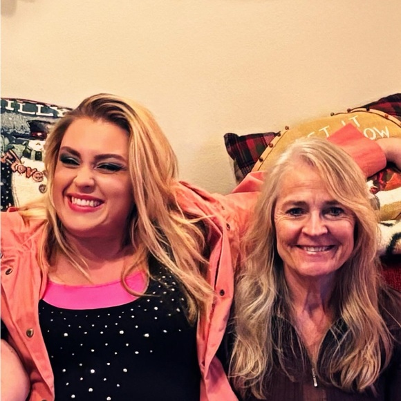 Meet your Posher(s), CalnDrea! And now just Drea ;) - Picture 7 of 16